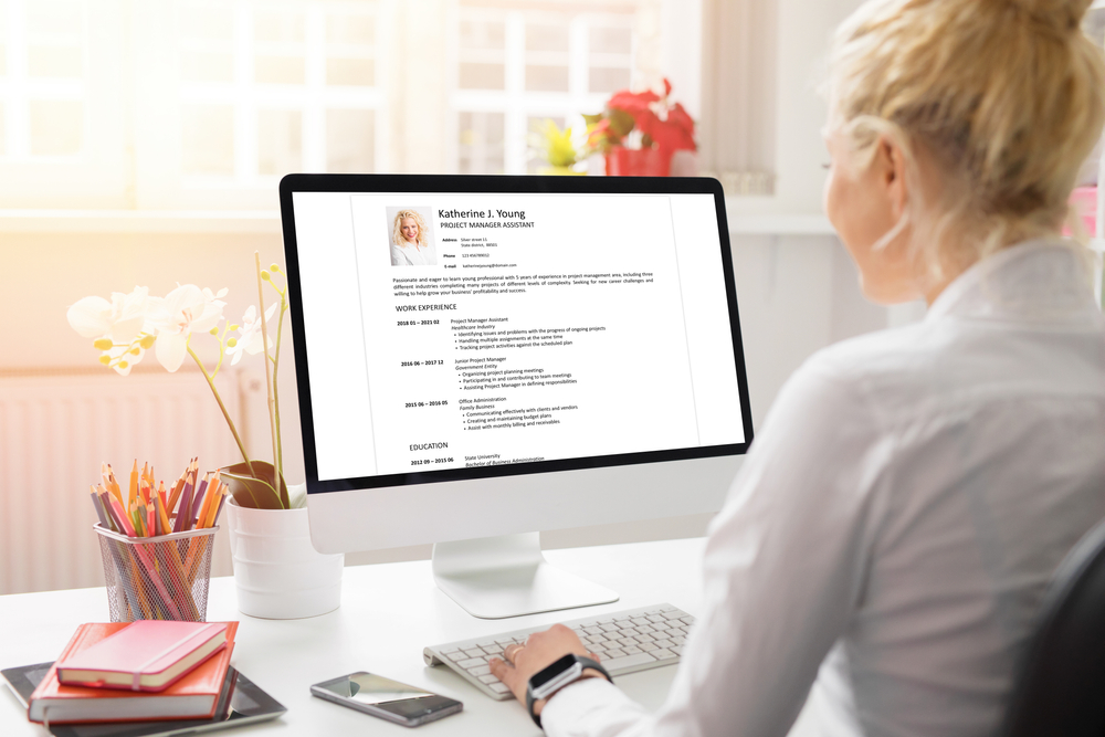 Customize Your Resume for Remote Jobs | how to create an effective remote job resume